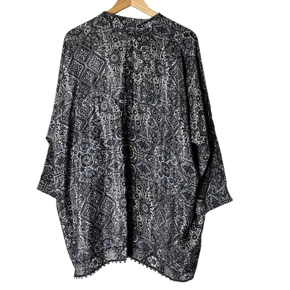 Lauren Vidal Paisley Printed Silk Blend Open Front Kimono - Picture 6 of 6